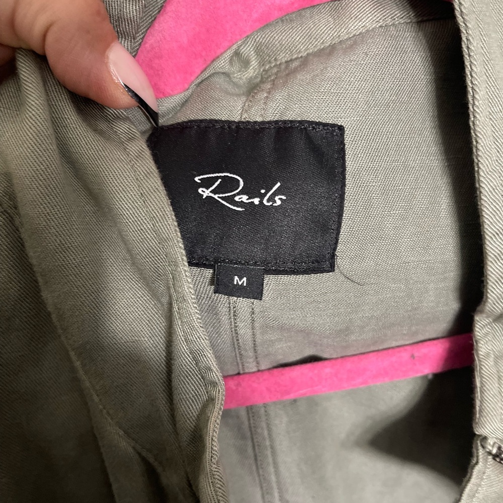 Woman’s jacket - Picture 2 of 3